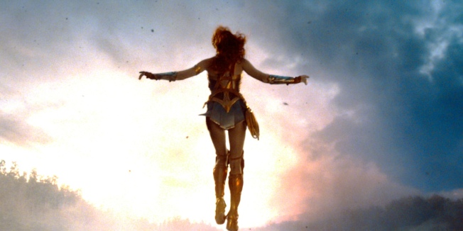Wonder-Woman-Trailer-Diana-Flying.jpg